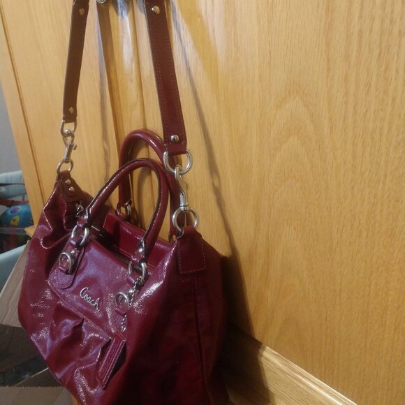 Coach purse - Picture 3 of 7